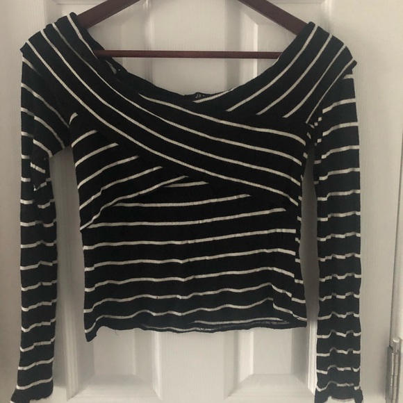 Forever21 wrap sleeve top M - Picture 1 of 3